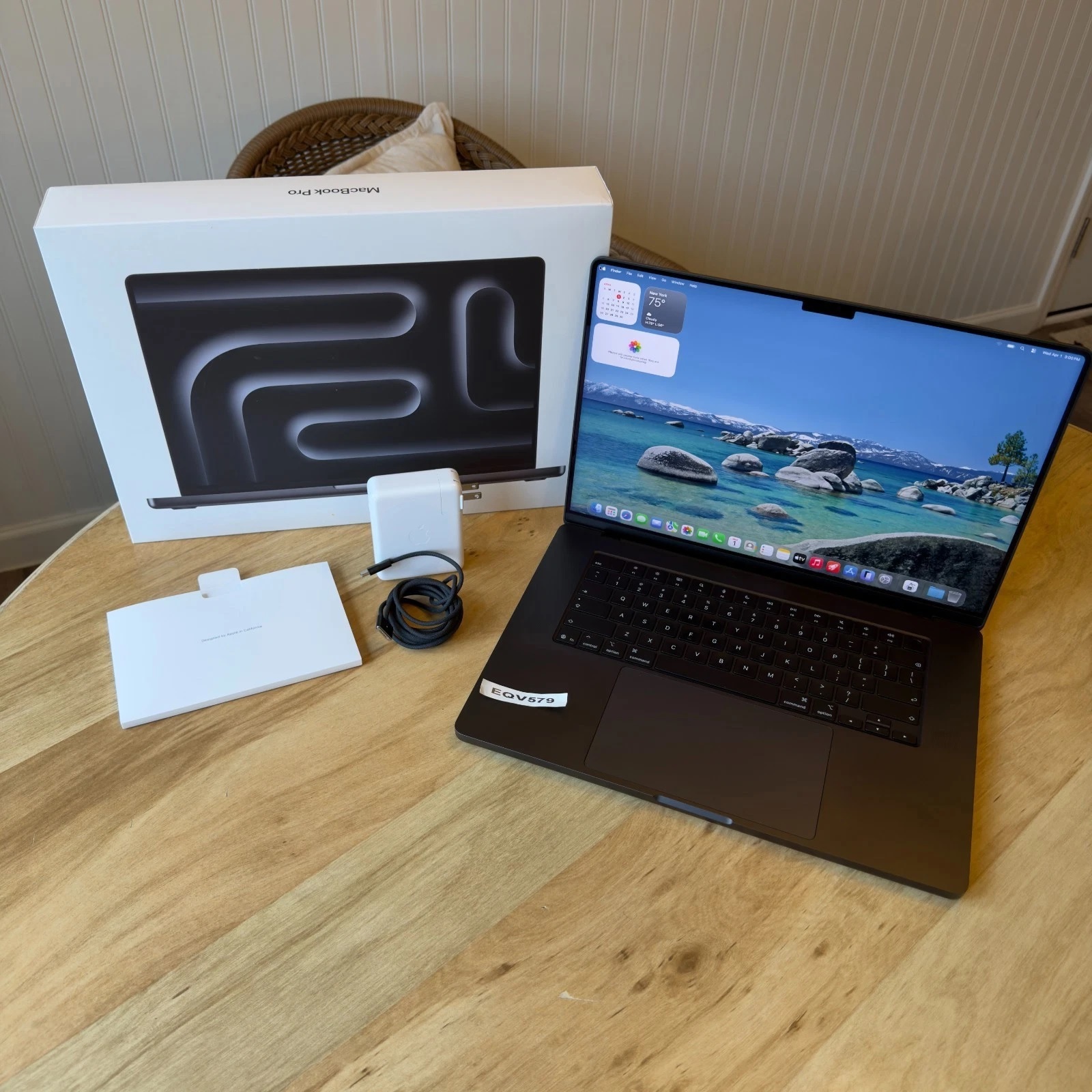 Apple MacBook Pro 16" M5 Max 18-Core CPU 40-Core GPU 48GB Ram 2TB SSD - Open Box